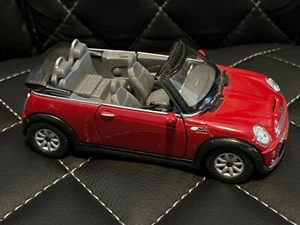 2004 Kinsmart  Red Mini Cooper Convertible Diecast Model Toy Car 1:28 Scale - Picture 1 of 2