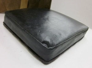 Tanque Sherman Segunda Guerra Mundial G104 M4 (105) M4A2 M4A4 torreta artillero asiento cojín inferior nuevo de stock - Imagen 1 de 3