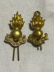 paar Royal Engineers Halsbandabzeichen und Pins Original - Bild 1 von 2