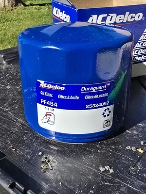 Repuesto filtro aceite PF454 genuino GM 25324052 nuevo stock antiguo pieza OEM Foto 1 de 2