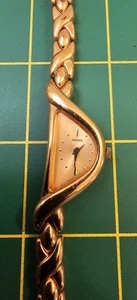 Orologio Seiko Donna Mezzaluna Oro Mezzaluna Tono Oro Giallo, Batteria Nuova, Funzionante - Foto 1 di 8