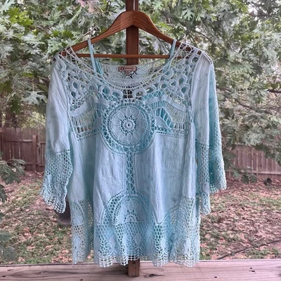 Top para mujer Democracy azul claro de encaje en capas talla S Foto 1 de 4