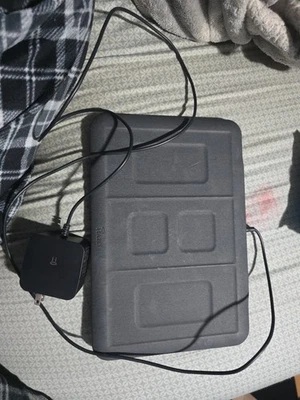 Alfombrilla de carga inalámbrica Halo 4 en 1 negra con caja probada funcionando excelente estado Foto 1 de 4