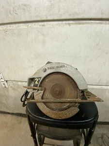 2hp Black And Decker Circular Saw - Picture 1 of 3