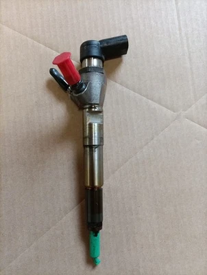 H8201100113  Siemens Injecteur Renault Nissan Mercedes-Benz 1.5dCi 166006212R - Photo 1/3