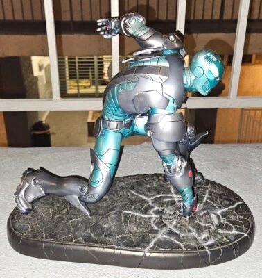 Marvel Stealth Iron Man Comiquette Sideshow Collectible Status #458/1250 LEER Foto 1 de 4