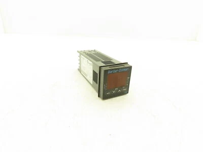 Barber-Colman 7SF931103000 7SF Temperature Controller 100-240V VAC Supply - Image 1 of 4
