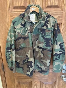 Military Vintage Camo Cold Weather Hooded Coat Mens Small Short 8415-01-099-7830 - Picture 1 of 16