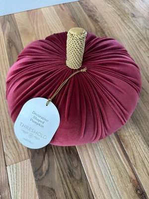 "Almohada de terciopelo con forma de calabaza rojo borgoña umbral nueva con etiquetas decoración de otoño 13""" Foto 1 de 3