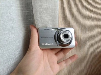 🔥Casio Exilim EX-Z85 Silver 9.1MP digital compact camera🔥WORKing Full Set🔥 - Image 1 of 4
