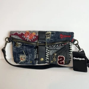Desigual blau Denim bestickt Patchwork Funky kleine Umhängetasche Neu mit Etikett - Bild 1 von 9