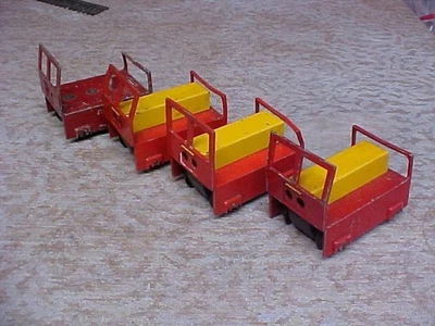 Vintage O Gauge Die Cast Maintence Cars - Image 1 of 4