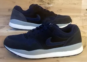 Nike Air Safari Low Textile/Suede Trainers UK7/US8/EU41 371740-444 Dark Obsidian - Bild 1 von 12