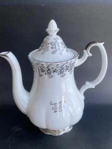 Royal Albert Silver Anniversary 25 Years Large 5 Cup Teapot Bone China England - Picture 1 of 5