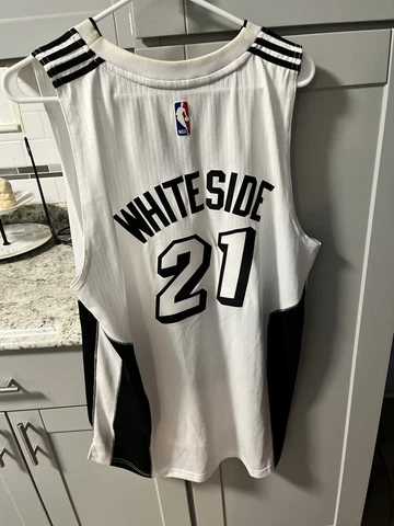 Hassan Whiteside White Hot Miami Heat Jersey Large +2 Rare Jersey Cover