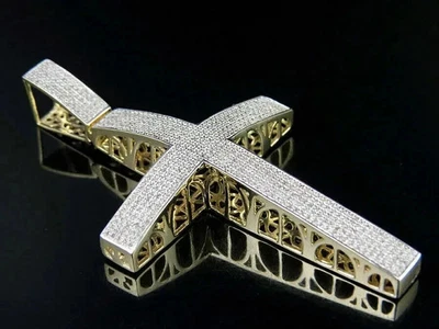 男式 14K 镀黄金圆形切割真莫桑石十字架吊坠小饰品 2 克拉 — 第 1/4 张图片