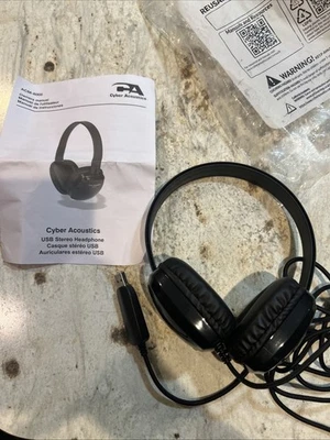 Auriculares estéreo USB Cyber Acoustics ACM-6005 negros usados en bolsa Foto 1 de 4