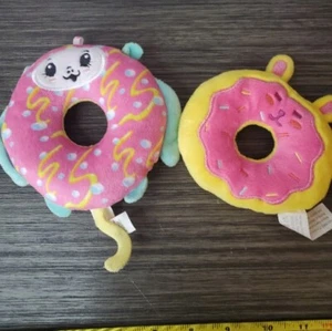 Lote de 2 felpas con temática de alimentos Donut Grabber, 1 perfumado - Imagen 1 de 6