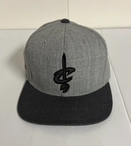 mitchell & ness hat snapback cavaliers - Picture 1 of 6