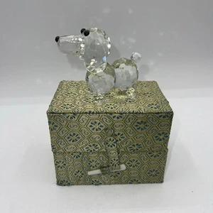 "Estatuilla de perro de cristal orejas largas 3"" X 3"" con caja" - Imagen 1 de 10