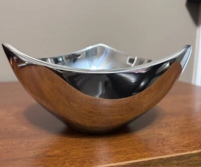 Tigela Nambe Tri-Corner 7,75' modelo 530 display ou porção com caixa - Imagem 1 de 4