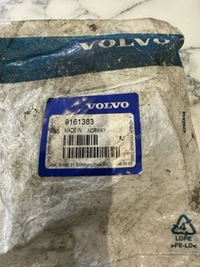 Genuine Volvo 740/940/960 Crankcase And Oil Cooler Hose - Picture 1 of 2