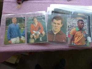 KOMPLETTSATZ - ARAL POSTKARTE WM 1966 (32) INKL. PELE CHARLTON EUSEBIO ETC.  - Bild 1 von 11