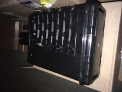 GM OEM 17-19 Sierra 2500 HD Emission Components-Vapor Canister 84106546 - Image 1 of 4