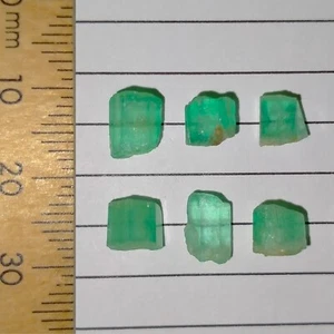 Panjshir Emerald rough raw gemstones loose natural crystals parcel lot 8.48ct - Picture 1 of 6