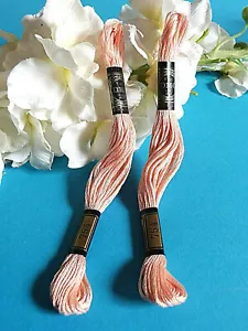 073A/ Beautiful Lot Of 2 DMC Embroidery Floss Skeins No. 25 Color Pink No. 754 - Picture 1 of 3