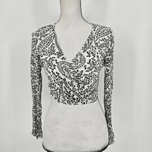 Top corto Jack By BB Dakota negro blanco floral envolvente XS - Imagen 1 de 7