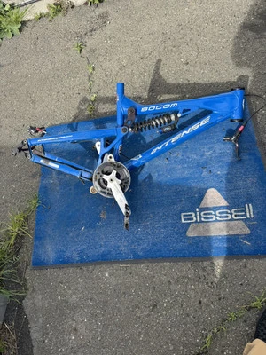 Cuadro de carrera de descenso Intense Socom 17,5 Foto 1 de 4