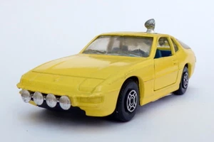 Corgi 11.5cm Long Vintage Diecast CG78 - Porsche 924 - Yellow - Picture 1 of 3
