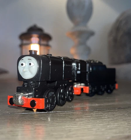 NEVILLE! THOMAS FRIENDS TRAIN! TAKE N PLAY ALONG DIECAST! 2011! black! Cover