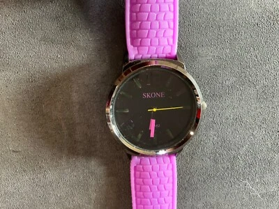 Reloj Skone Cuarzo Púrpura Banda Funcionando Foto 1 de 4