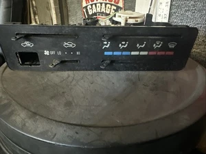 1996-2000 Toyota Rav-4 Rav4 Base HVAC Climate Temperature Control Unit w/ A/C - Picture 1 of 7