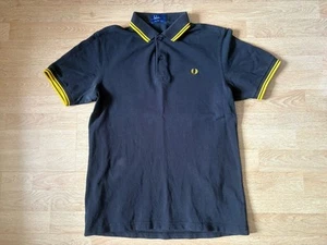 Camisa polo Fred Perry de doble punta para hombre 100 % algodón amarillo marino talla grande - Imagen 1 de 6