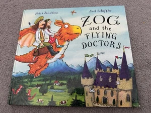 Zog And The Flying Doctors - Julia Donaldson First UK Edition - No Dust Jacket - Picture 1 of 10