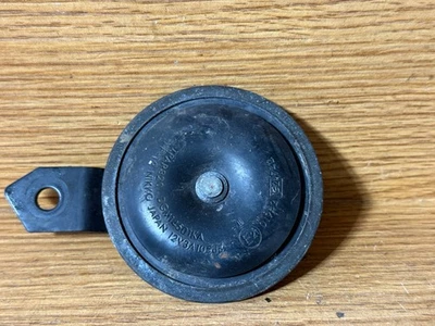 1999-2004 Yamaha V Star 1100 Horn - Image 1 of 4