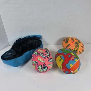 3 juguetes y bolsa de transporte vintage 1996 Splash Bombs Ball Prime Time - Imagen 1 de 8