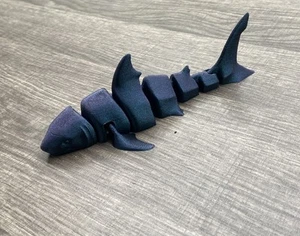 3d printed Great White Shark Animal Fish Ocean Articulated fidget Toy Kids Decor - Picture 1 of 2