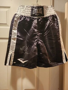 MIKE TYSON SIGNED EVERLAST BLACK BOXING TRUNKS AUTOGRAPHED TRISTAR - Picture 1 of 6