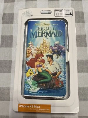 FUNDA BILLETERA DISNEY PARKS D-TECH LA SIRENITA VHS FOLIO iPHONE XS MAX Foto 1 de 3