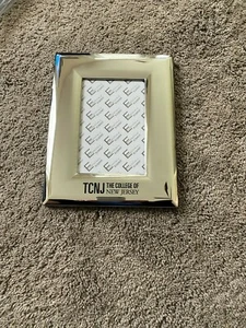 TCNJ COLLEGE OF NJ SILVER PICTURE FRAME 4X6 PHOTO - Picture 1 of 4