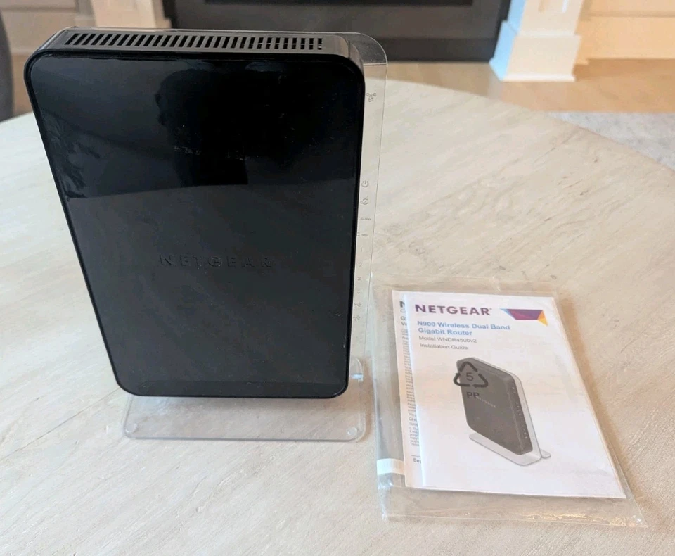 Router Gigabit Doble Banda Netgear N900 WNDR4500v2 con Soporte y Manual Foto 1 de 4
