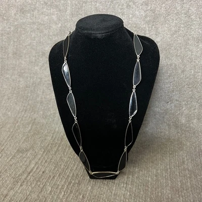 Aigner 银色黑色宝石声明项链龙虾扣时尚珠宝首饰 — 第 1/4 张图片