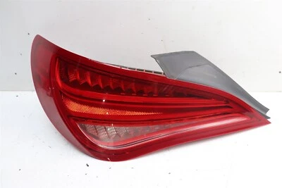 Luz trasera Mercedes Benz CLA45 AMG C117 2015 LHS A1179062500 J206 Foto 1 de 4