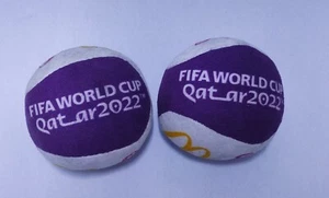 FIFA WM 2022 Katar: Zwei Bälle Set für Fußballfans Paar Fußballbälle - Bild 1 von 4