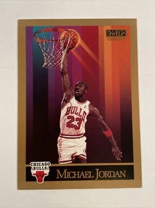 1990-91 SkyBox #41 Michael Jordan - Picture 1 of 2
