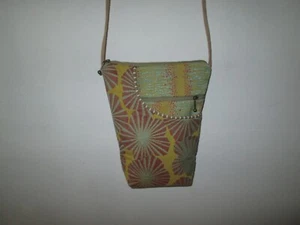 MARUCA City Girl Crossbody Bag Purse Maize Floral Jacquard Tapestry *USA - Picture 1 of 5